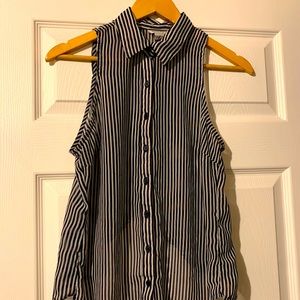 Cotton Express cropped back striped button tank